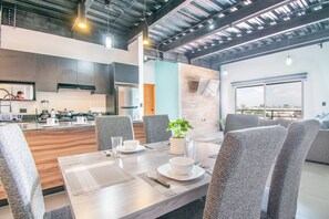 Dining - Dpto Industrial y Ejecutivo en Excelente Ubicacion (Durango)