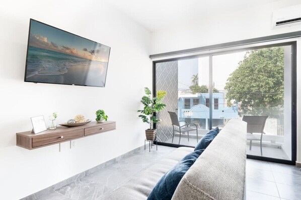 Smart TV - Condo en el Corazón del Turismo: Cerca de la Playa (Mazatlán)
