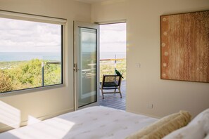 4 bedrooms, WiFi, bed sheets