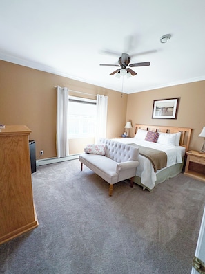 5 bedrooms, iron/ironing board, free WiFi, bed sheets