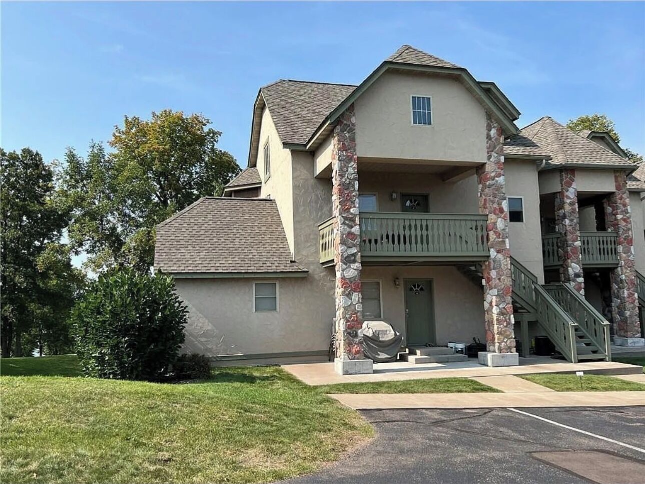 Beautiful Condo on Tagalong Golf Course and Red Cedar Lake, Birchwood WI