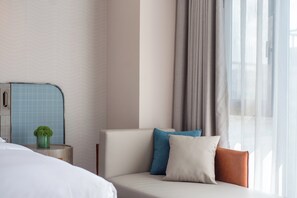 Luxury Single Room | Langsir/tirai gelap terus, seterika/papan seterika, Wi-fi percuma 