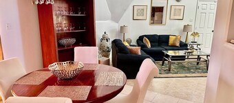 Cozy 4-bedroom villa with AC in Frigate Bay - Close to the beach.