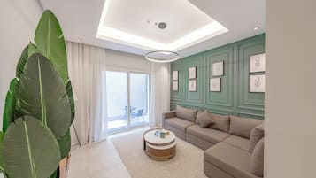 Apartment | Wohnbereich | Flachbildfernseher