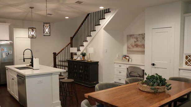 Dining - Cozy Retreat in Greater Heights (Houston)