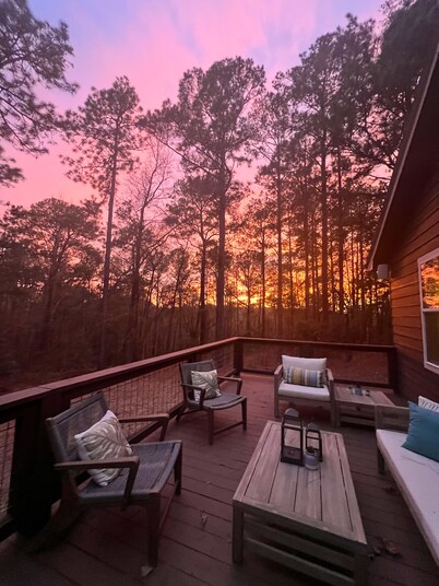 Woodsy Lake House Retreat - 3 min from Rayburn Resort Clubhouse. Pet-Friendly!