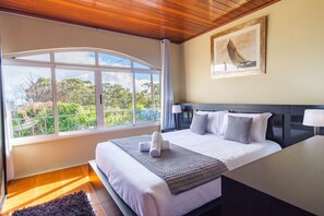 Desk, iron/ironing board, internet, bed sheets - GuestReady - Quinta das Estrelas (Ribeira Brava)