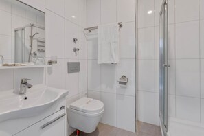 シャワー、ヘアドライヤー