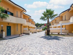 Property grounds - Villa Near Paestum Beach (Paestum)