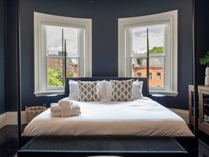 WiFi, bed sheets