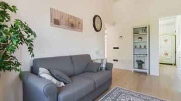 Smart TV, mesa de pingue-pongue