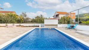 Pool - Holiday Home in Bilice with Pool (Bilice)