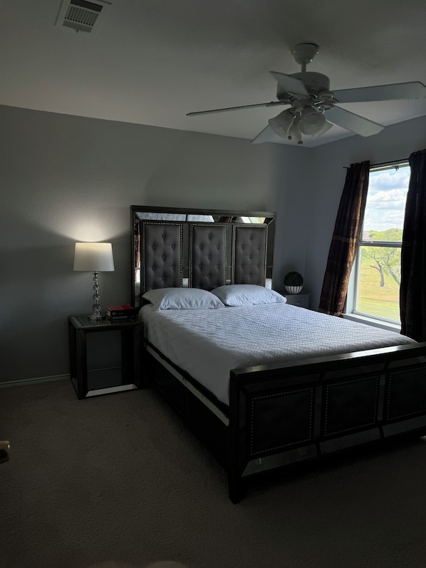 5 chambres, accès au Wi-Fi (inclus), literie fournie