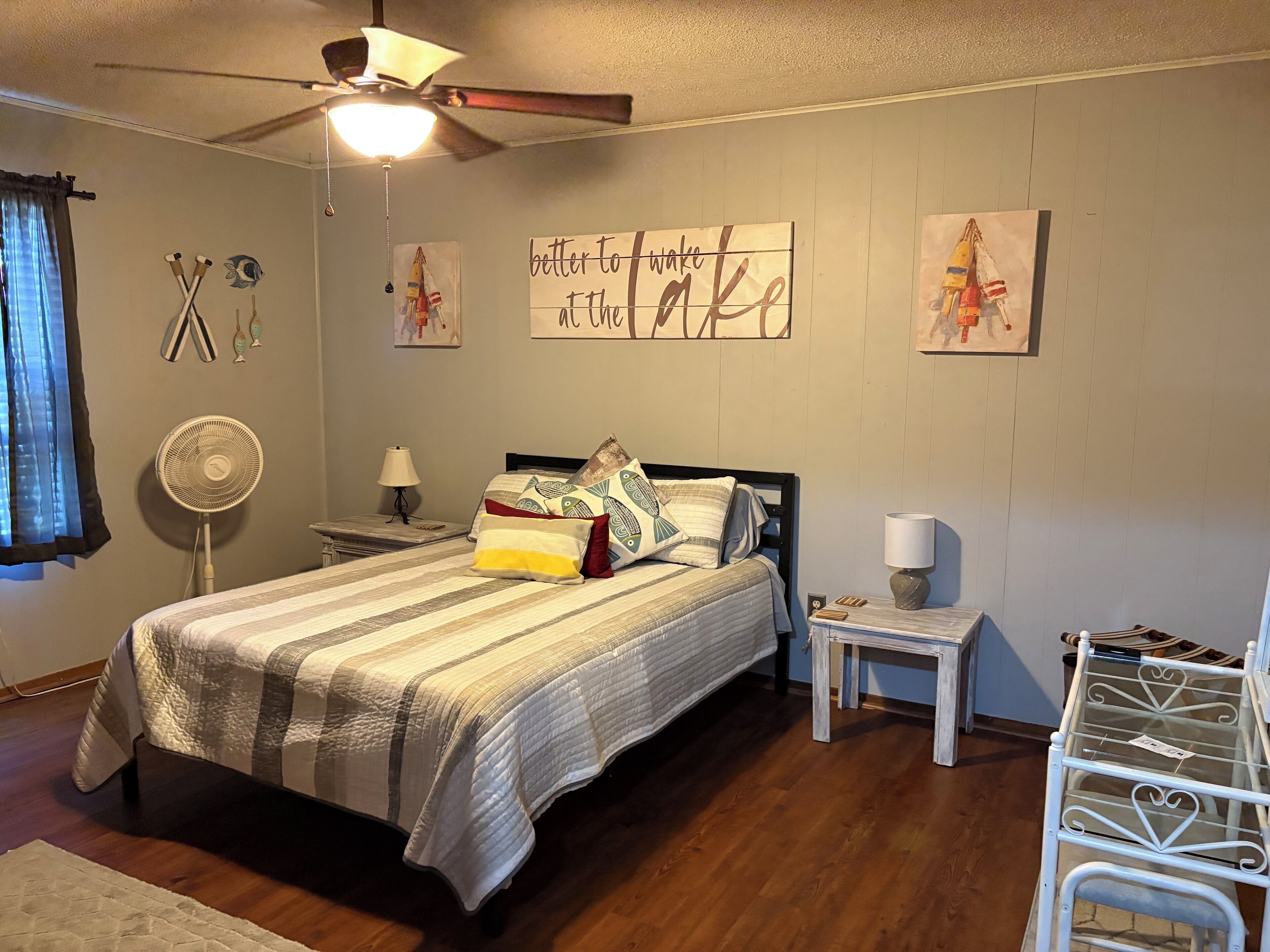 2 bedrooms, iron/ironing board, travel crib, free WiFi