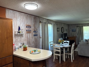 Dining - Cozy Cabin at Possum Kingdom Lake. Close to Rocker B Ranch & local music venues. (Graford)