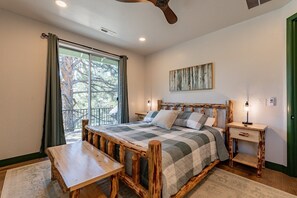 5 bedrooms, iron/ironing board, free WiFi, bed sheets - Beautiful 5 Bedroom Flagstaff Home w/ Private Spa (Flagstaff)