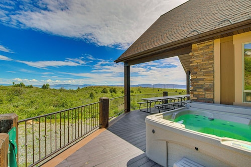 Exciting Garden City Gem w/ Home Theater & Hot Tub