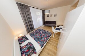 1 chambre, fer et planche à repasser, Wi-Fi, draps fournis