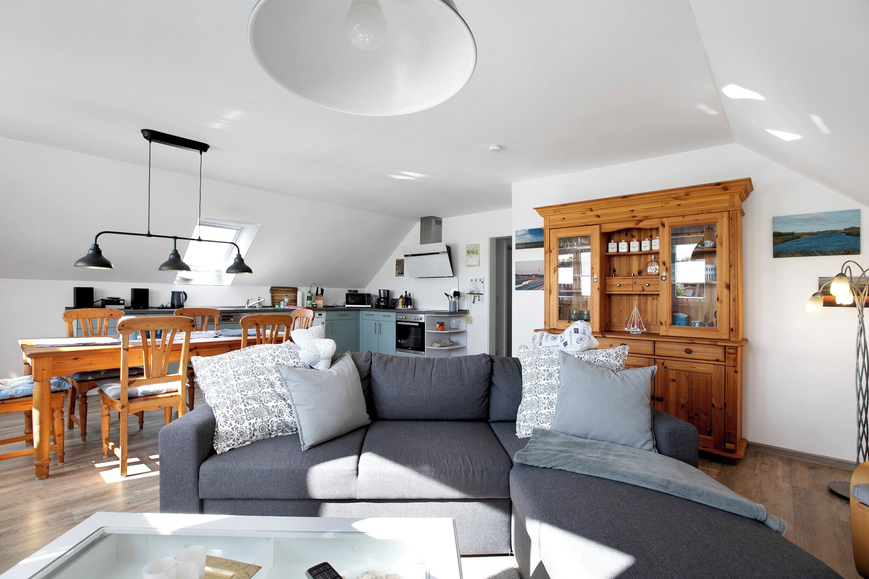 Fernseher, Stereoanlage