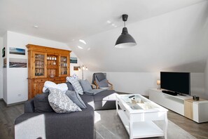 TV, stereo