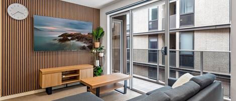 TV, offices