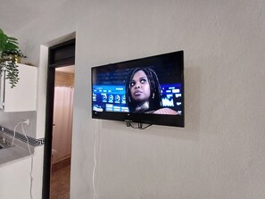 Televisor intel·ligent, Netflix, Hulu i serveis de streaming