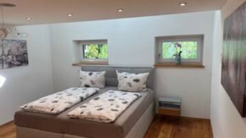 3 chambres, fer et planche Ă repasser, Wi-Fi gratuit, draps fournis