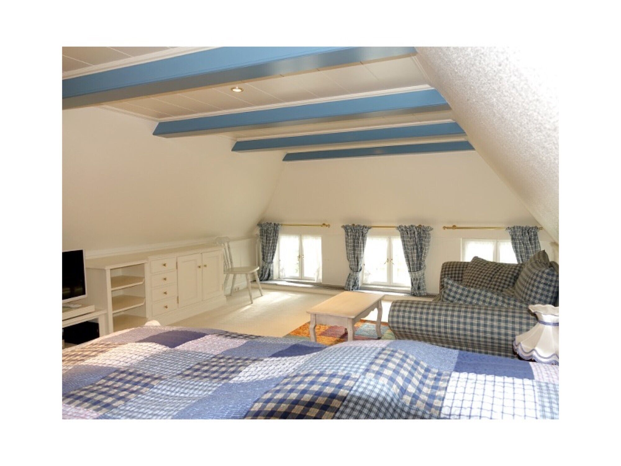 5 camere, ferro/asse da stiro, Wi-Fi gratuito, lenzuola