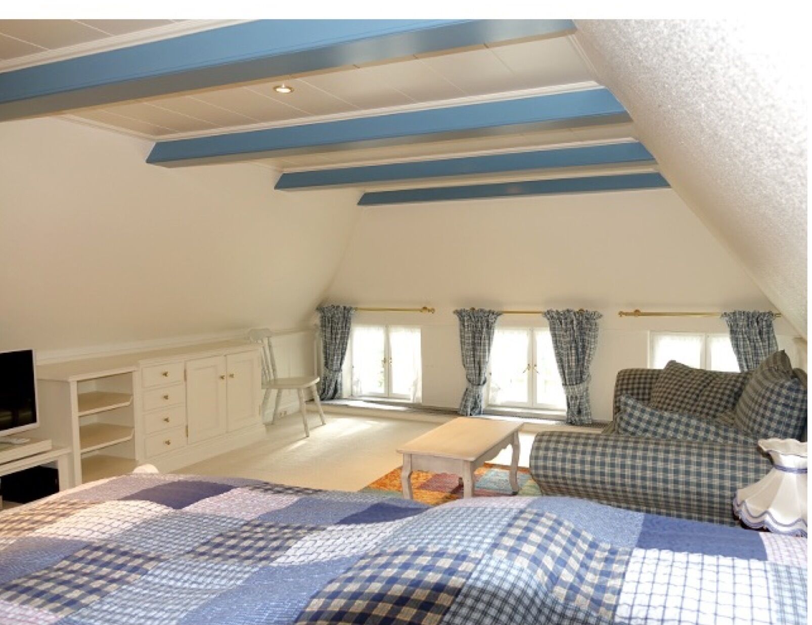 5 Schlafzimmer, Bügeleisen/Bügelbrett, kostenloses WLAN, Bettwäsche