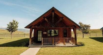 Chico Hot Springs Resort & Day Spa
