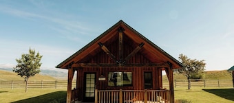 Chico Hot Springs Resort & Day Spa