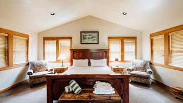 Kamar, 1 Tempat Tidur King (Warren Wing, Full Bathroom) | Wi-Fi gratis