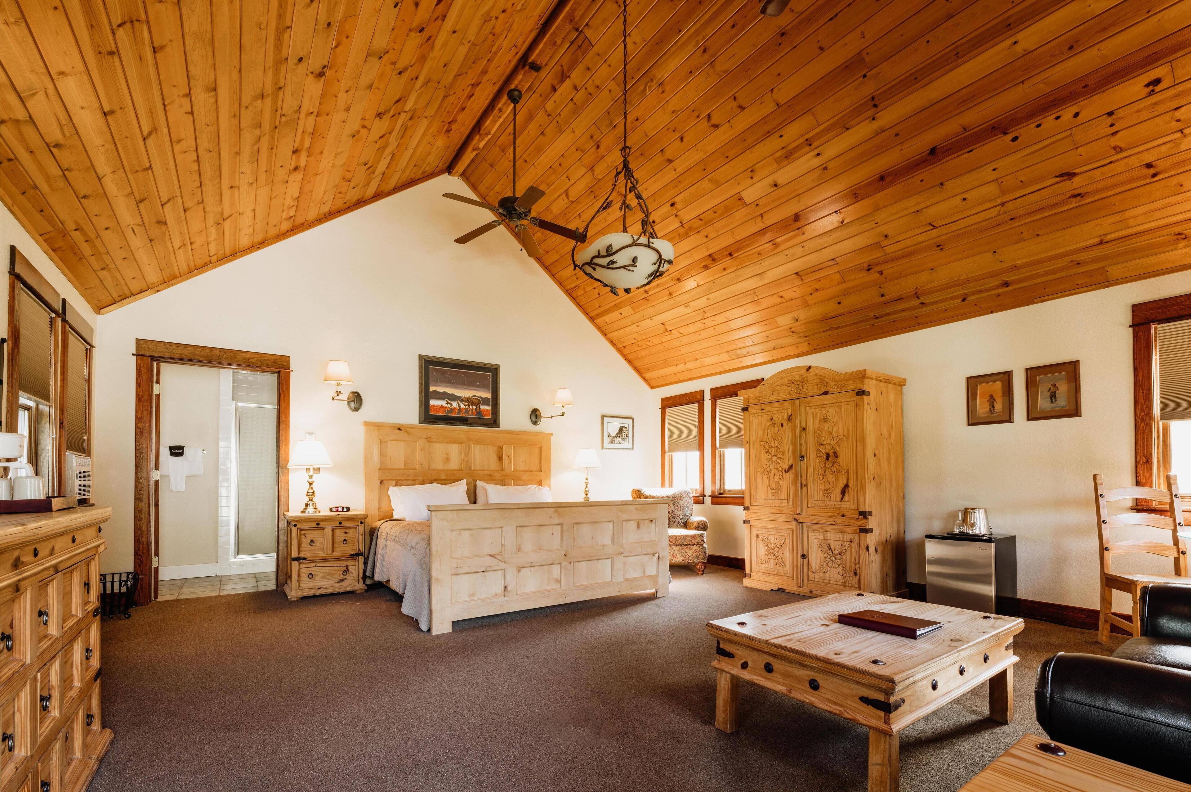 Cabin, 1 King Bed (North40, Spa Tub, Full Bath) | Free WiFi