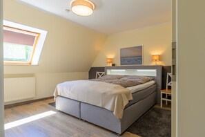 2 makuuhuonetta, silitysrauta/-lauta, ilmainen Wi-Fi, vuodevaatteet