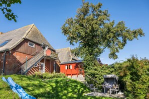 Exterior - "Fewo Flut, Hof Harrsen, where tranquillity has its home" (Pellworm)