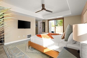 5 camere, una scrivania, ferro/asse da stiro, culla da viaggio