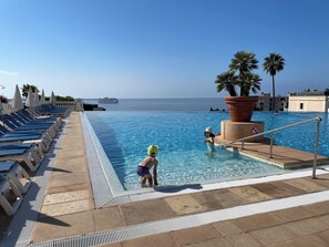 Piscina all'aperto