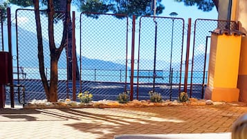 Enceinte de lâhĂ©bergement