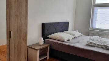 2 habitaciones, wifi gratis y ropa de cama