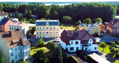 Apartment 'Ferienwohnung Og Rechts - Lychen' with Lake View, Shared Terrace and Wi-Fi