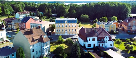 المنشأة من الخارج