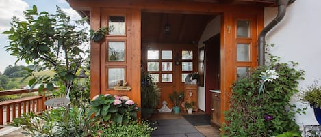 تفاصيل الفندق من الخارج