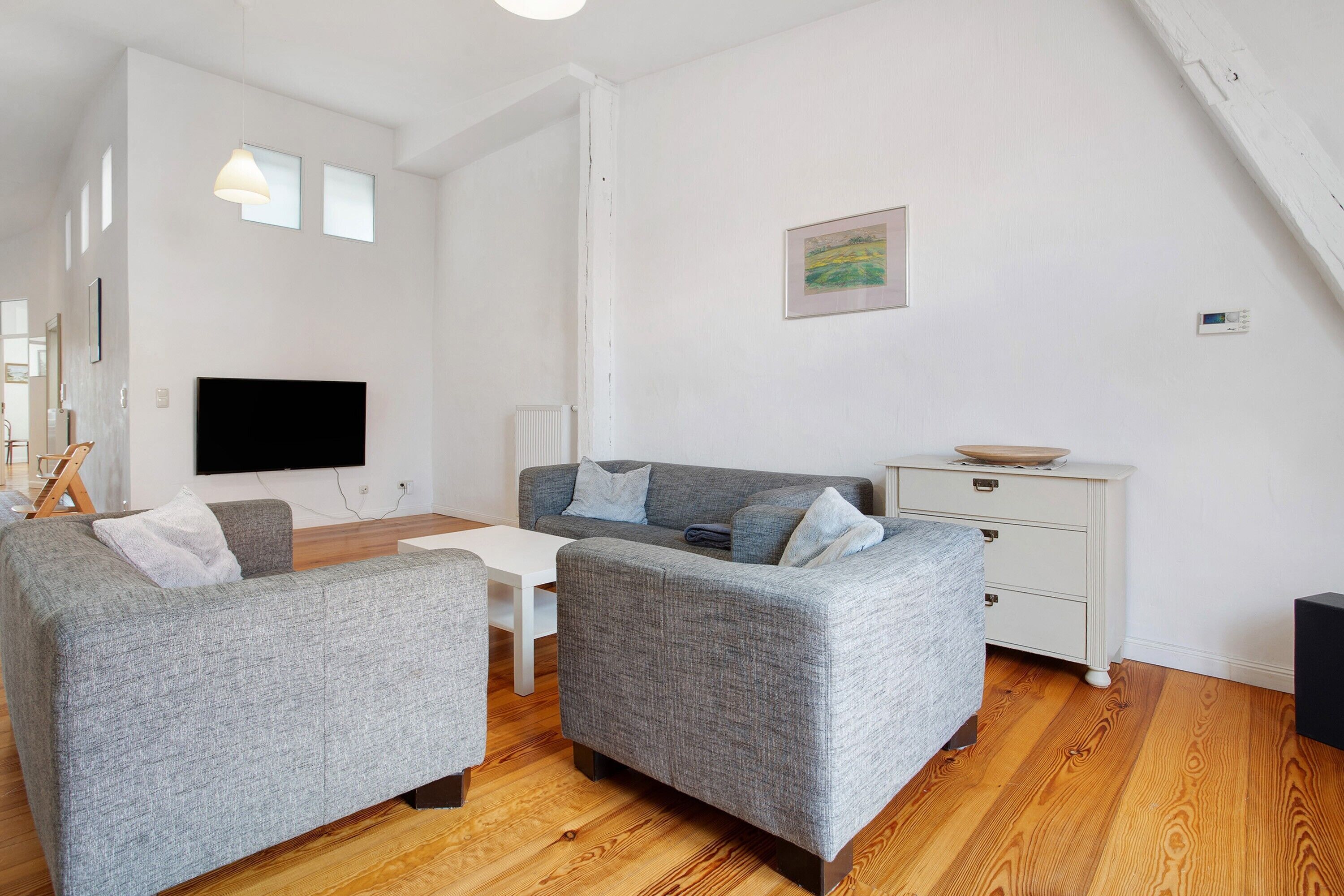 Fernseher, Stereoanlage