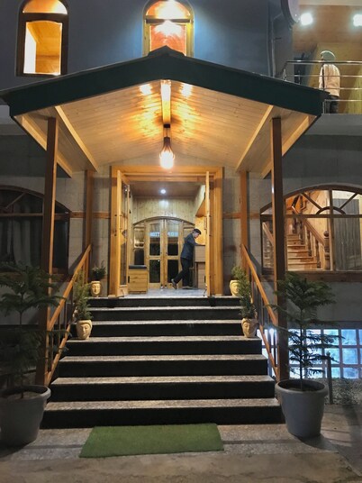 The Avenue Hotel Manali