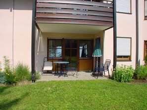 Terrace/patio - Apartment '2 Zimmer Appartement 11' with Private Terrace and Wi-Fi (Bad Krozingen)