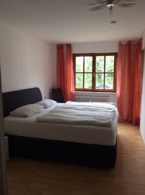 1 camera, ferro/asse da stiro, Wi-Fi gratuito, lenzuola