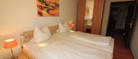 1 Schlafzimmer, Bügeleisen/Bügelbrett, kostenloses WLAN, Bettwäsche