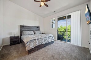 3 bedrooms, in-room safe, iron/ironing board, free WiFi