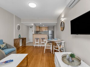 Interior - The Pool Resort Kingscliff - 1BR with Small Pool View (5216) - Holiday Management Co. (Tweed)