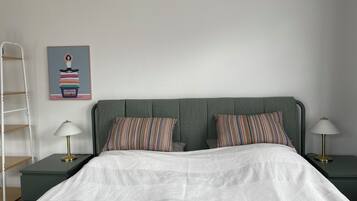 1 Schlafzimmer, Schreibtisch, Bügeleisen/Bügelbrett, WLAN